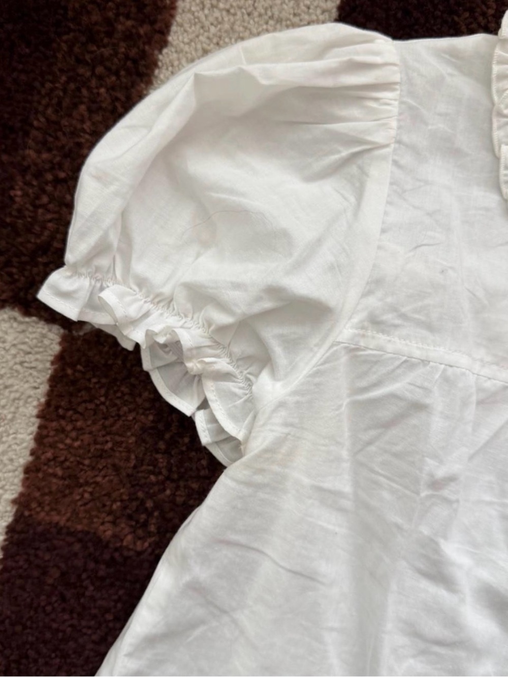 White Cropped Peter Pan Blouse - Picture 3 of 5